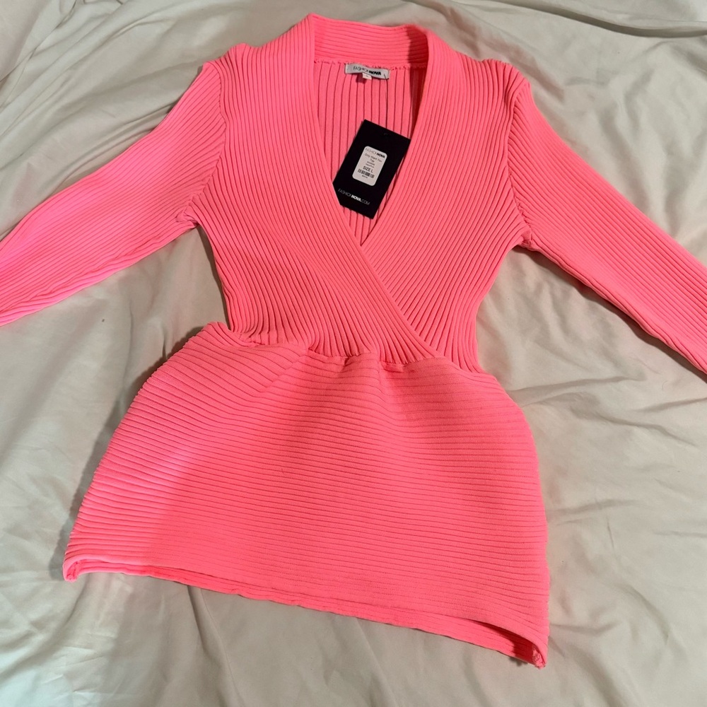 Fashion Nova Neon Pink Ribbed Top